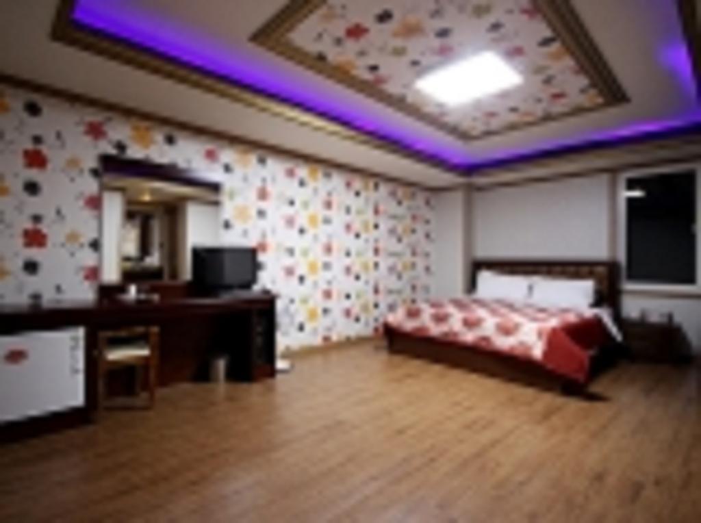 Guangju Hotel Banana Gwangju Metropolitan City Esterno foto
