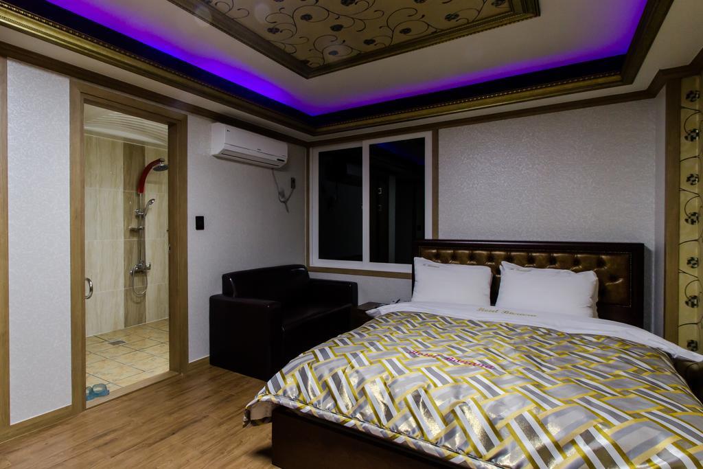 Guangju Hotel Banana Gwangju Metropolitan City Esterno foto