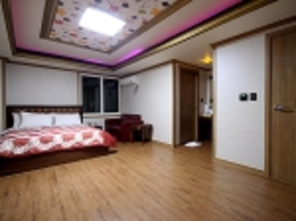 Guangju Hotel Banana Gwangju Metropolitan City Esterno foto